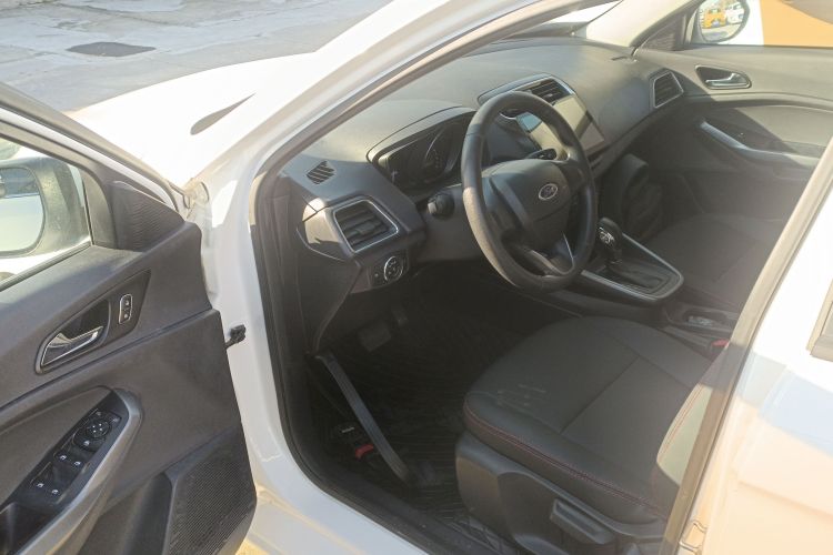 福特 福睿斯 2019款 1.5L 自动质享型中控内饰20