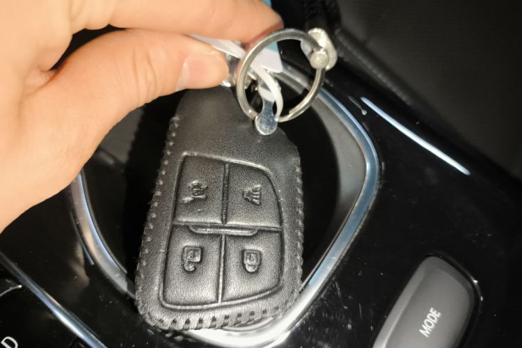 别克 2022款 昂科威S 652T 两驱豪华型中控内饰11