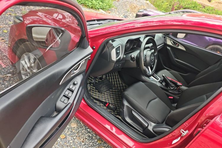 马自达3 昂克赛拉 2019款 云控版 三厢 1.5L 自动舒适型 国VI中控内饰20