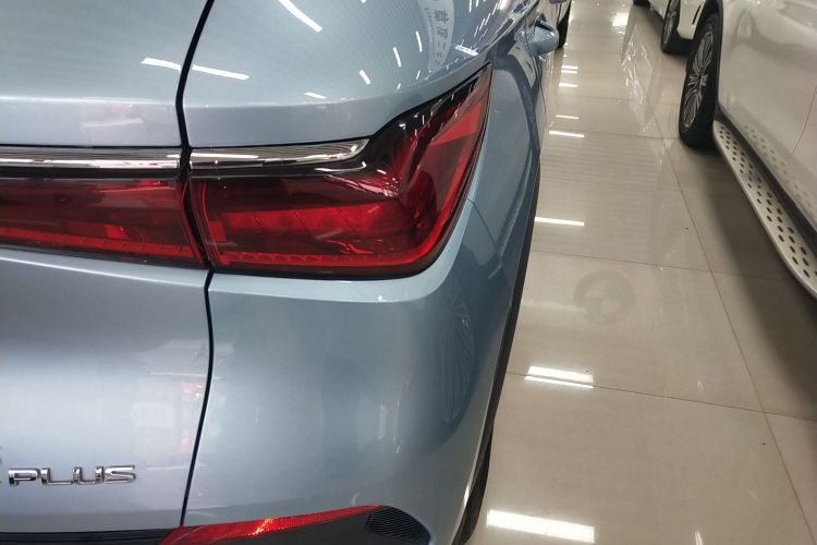 比亚迪 元PLUS 2023款 冠军版 510KM 超越型车身外观9