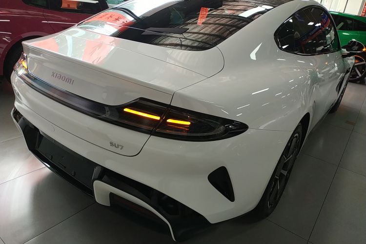 小米汽车 小米SU7 2024款 后驱长续航智驾版车身外观6005