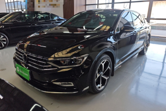 大众 迈腾 2023款 200万辆纪念版 330TSI DSG豪华型