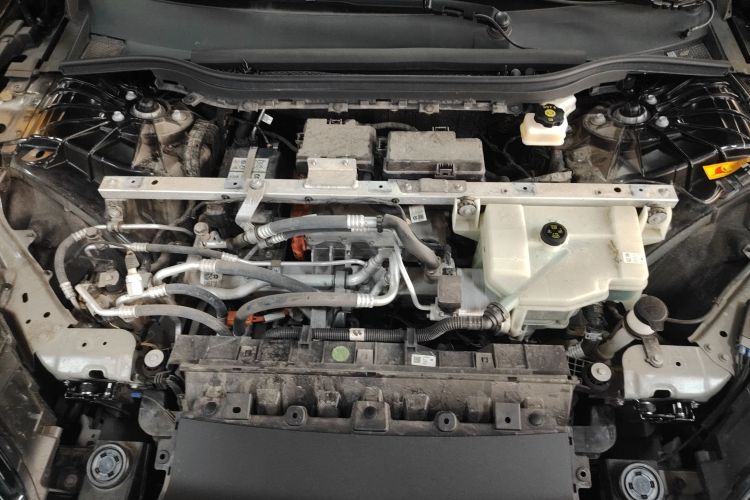 蔚来ET5T 2024款 75kWh Touring机舱底盘24