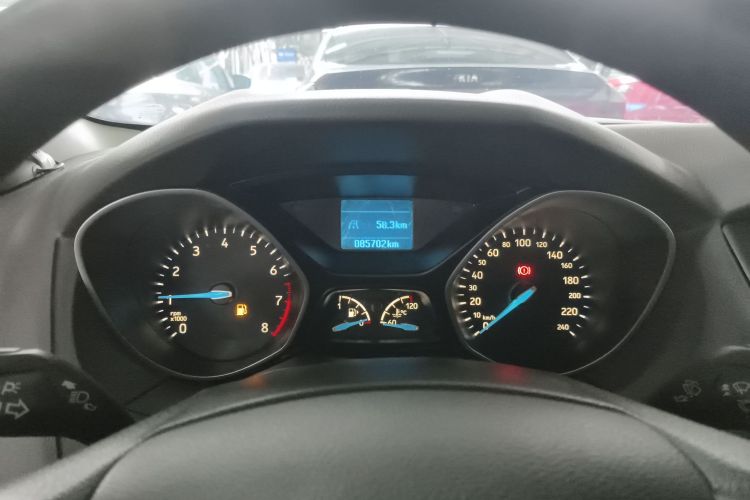 福特 福克斯 2015款 三厢 1.6L 手动舒适型中控内饰14