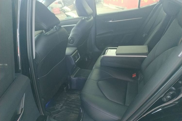 丰田 凯美瑞 2023款 2.5Q 旗舰版中控内饰21