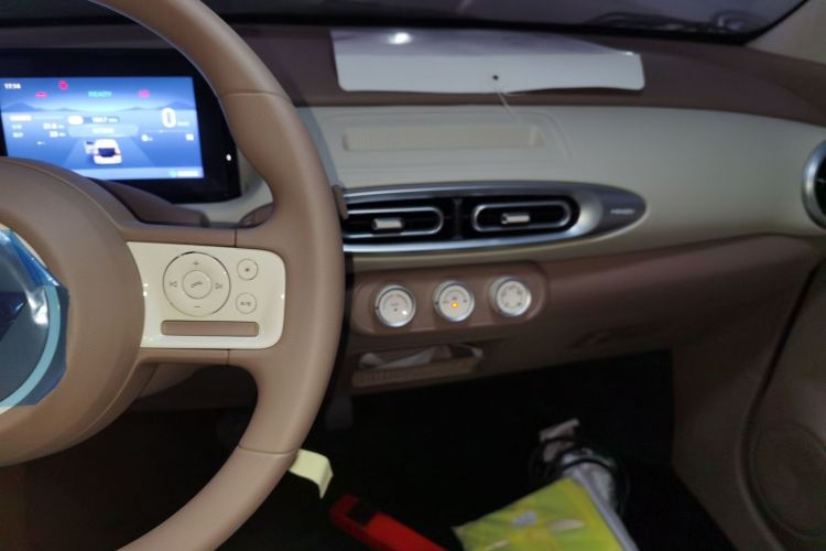 五菱汽车 宏光MINIEV 2025款 四门版 进阶款中控内饰16