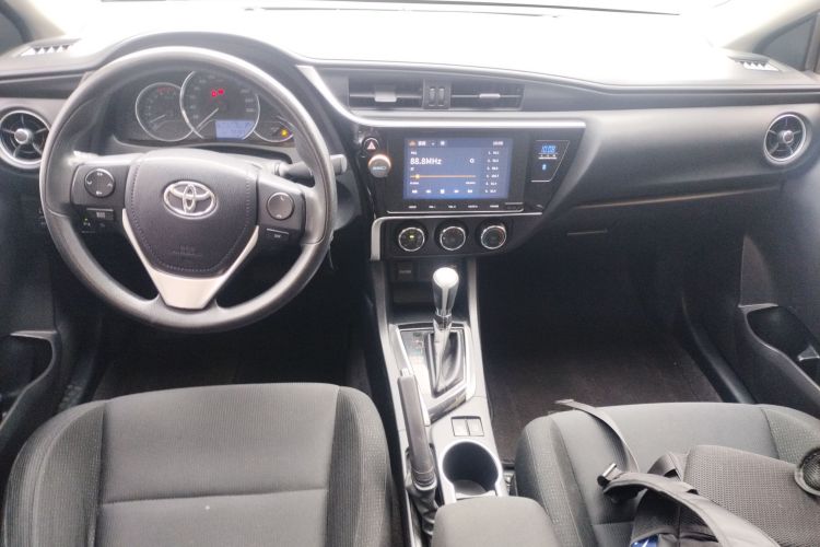 丰田 雷凌 2017款 改款 185T CVT精英版 国VI中控内饰7002