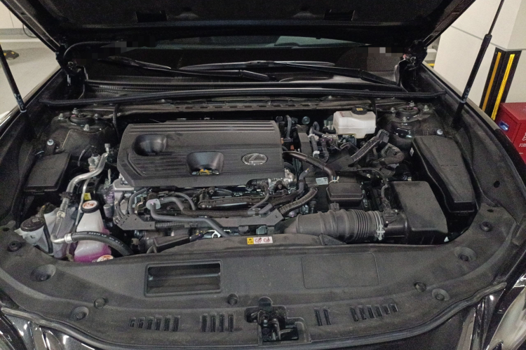 雷克萨斯ES 2022款 300h 臻享版局部细节24