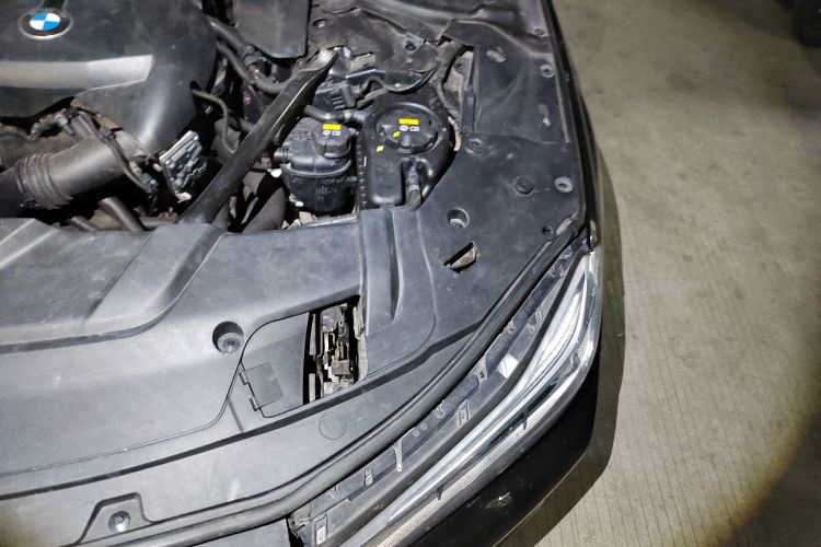 宝马7系 2018款 730Li 尊享型 卓越套装局部细节9006