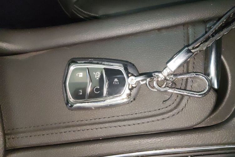 凯迪拉克XT5 2020款 28T 豪华型中控内饰11