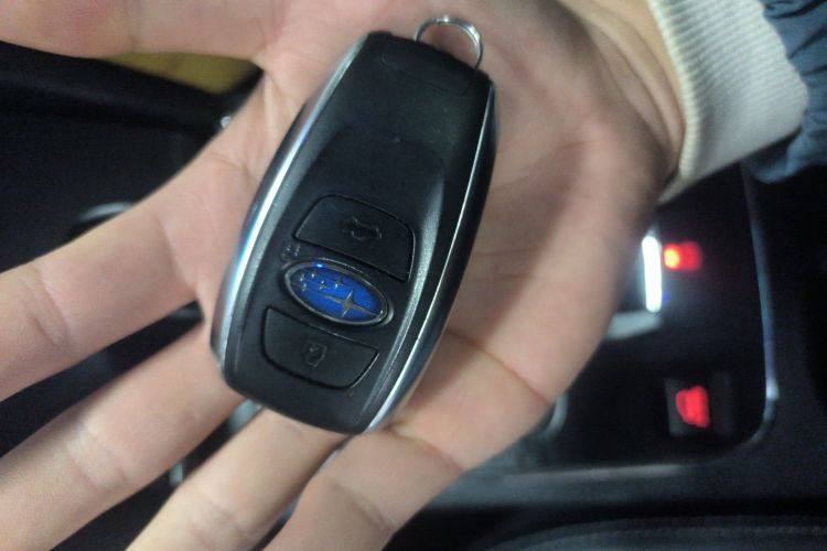 斯巴鲁 傲虎 2017款 2.5i 豪华导航版 EyeSight中控内饰11