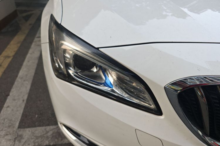 别克 威朗 2017款 三厢 20T 双离合精英型车身外观8