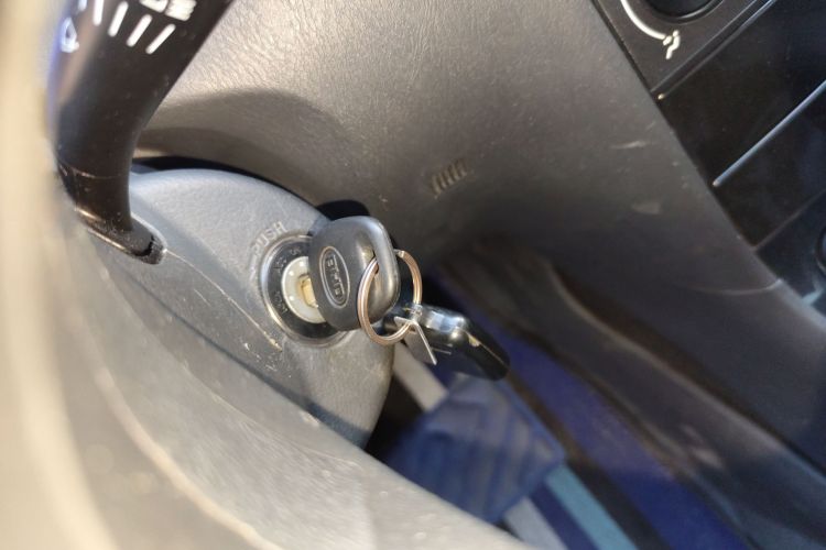 比亚迪F3 2020款 1.5L 手动经典型中控内饰11