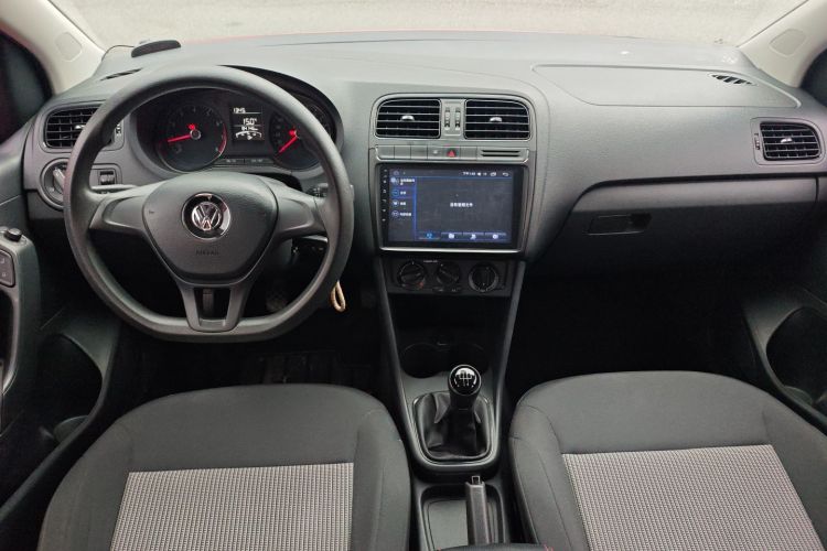 大众 Polo 2016款 1.4L 手动风尚型中控内饰12