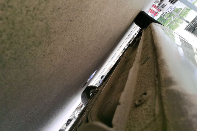 起亚K2 2015款 三厢 1.4L MT GLS局部细节9002