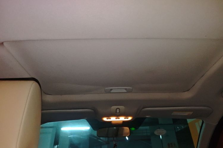 日产 逍客 2012款 2.0XV 雷 CVT 2WD局部细节22