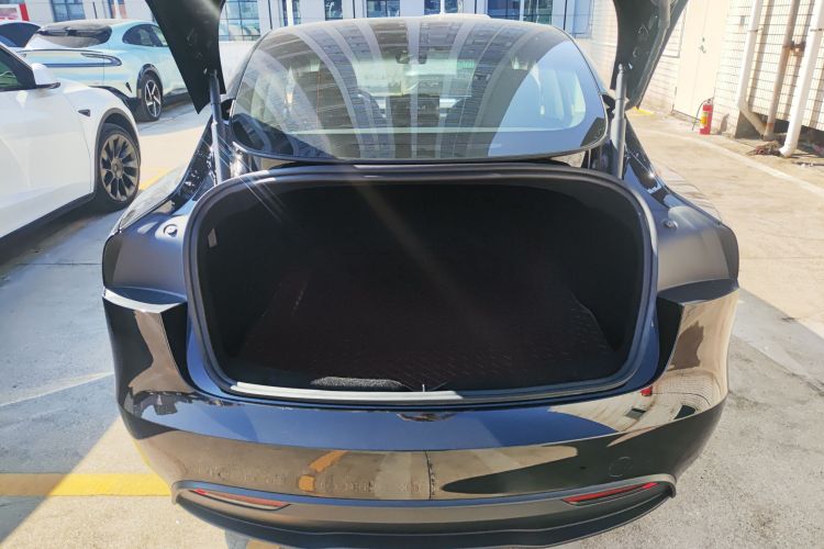 特斯拉 Model 3 2023款 后轮驱动版局部细节23