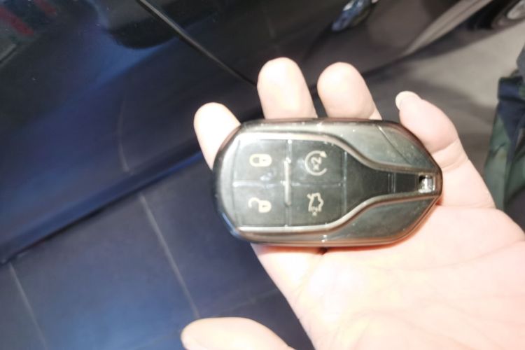 玛莎拉蒂 Levante 2022款 3.0T Modena中控内饰11