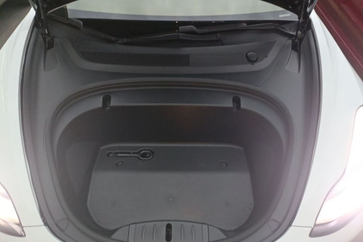 特斯拉 Model 3 2019款 标准续航后驱升级版局部细节24