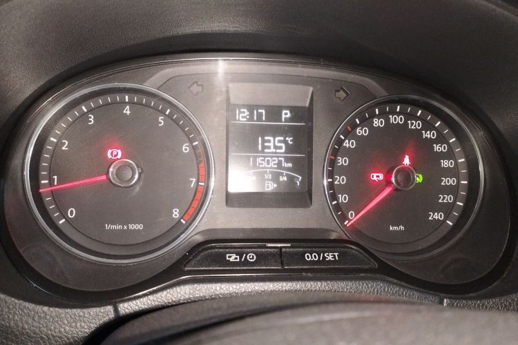 大众 Polo 2014款 1.4L 自动舒适版中控内饰14