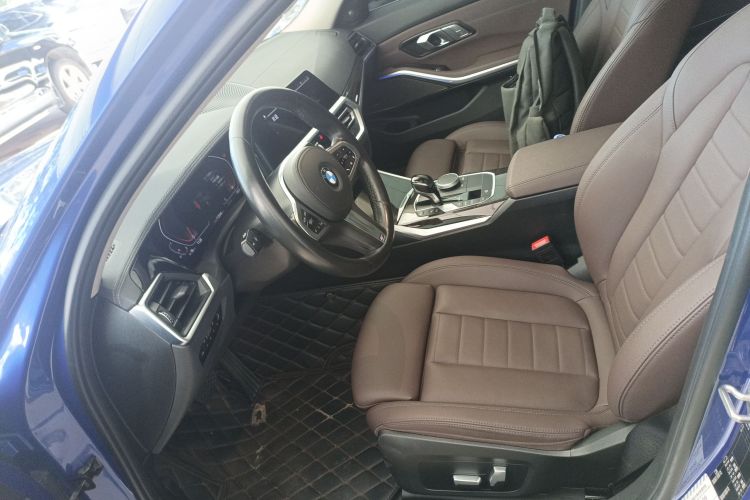 宝马3系 2020款 改款 325Li M运动套装中控内饰19