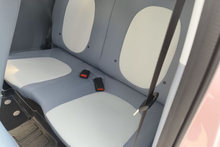 奔腾小马 2025款 222km 灵动马中控内饰21