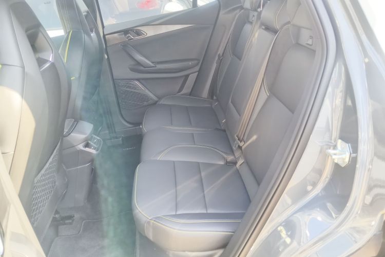 领克06 2023款 Remix 1.5T 劲Halo中控内饰21