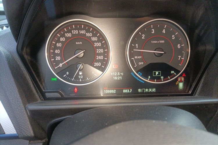 宝马1系(进口) 2013款 改款 M135i 5门版中控内饰14