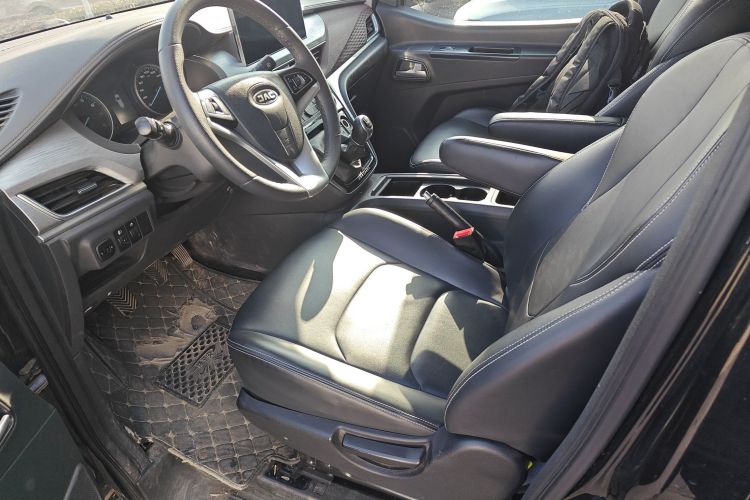 江淮瑞风 瑞风M3 2023款 PLUS 1.5T 7/8座智联版中控内饰19