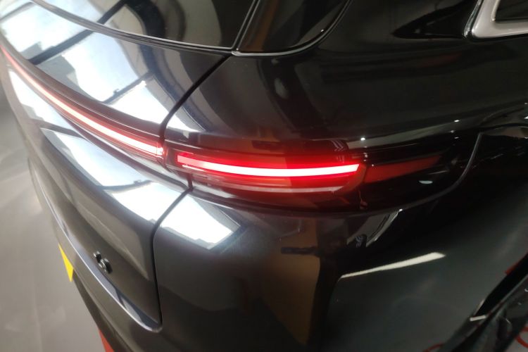 理想汽车 理想L8 2025款 Max 智能焕新版车身外观6006