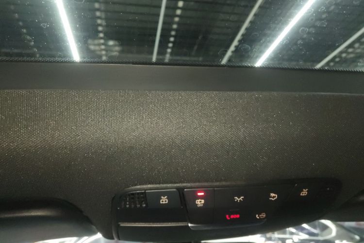 奔驰GLC 2020款 GLC 260 L 4MATIC 豪华型中控内饰22