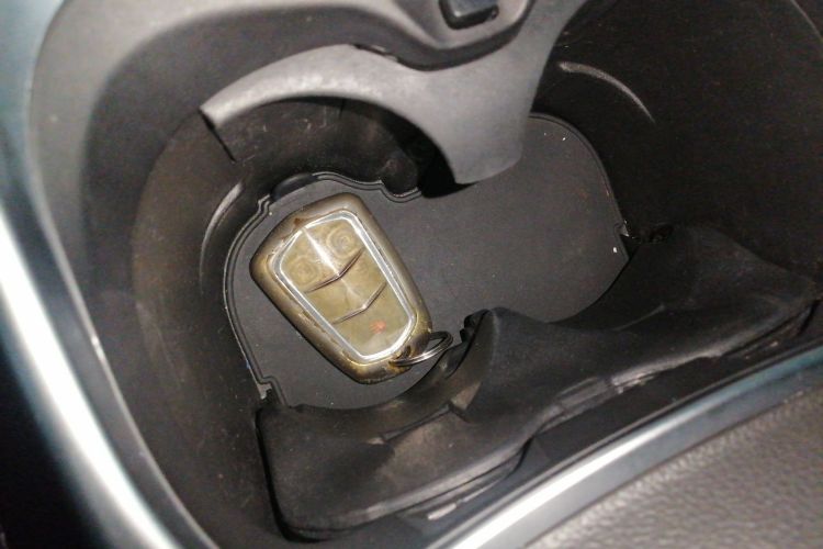 凯迪拉克SRX 2015款 3.0L 舒适型中控内饰11