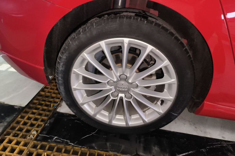 奥迪A3 2018款 30周年年型 Sportback 35 TFSI 时尚型车身外观6008