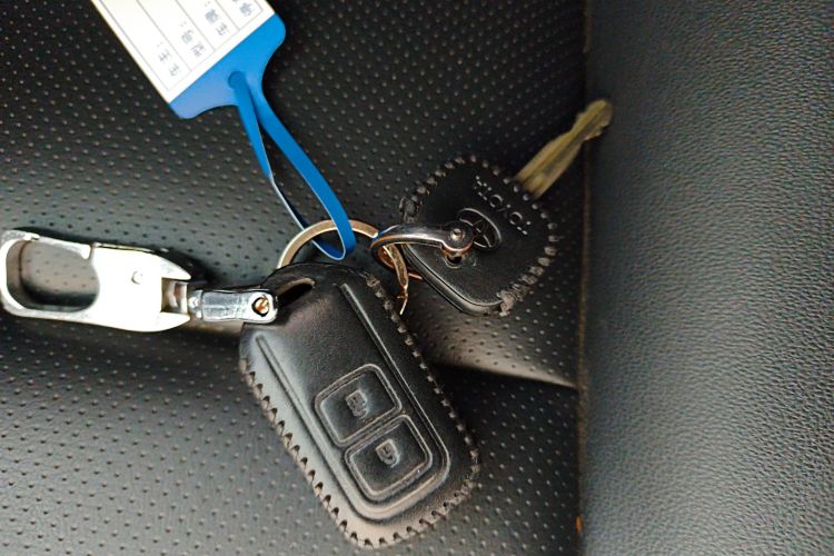 丰田 威驰 2019款 1.5L CVT创行版中控内饰11