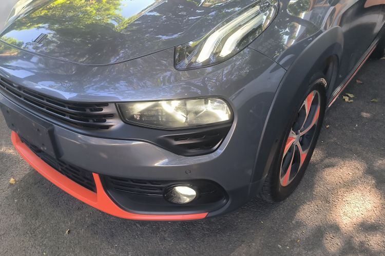 领克02 2018款 1.5T DCT两驱耀Pro版 国V局部细节36