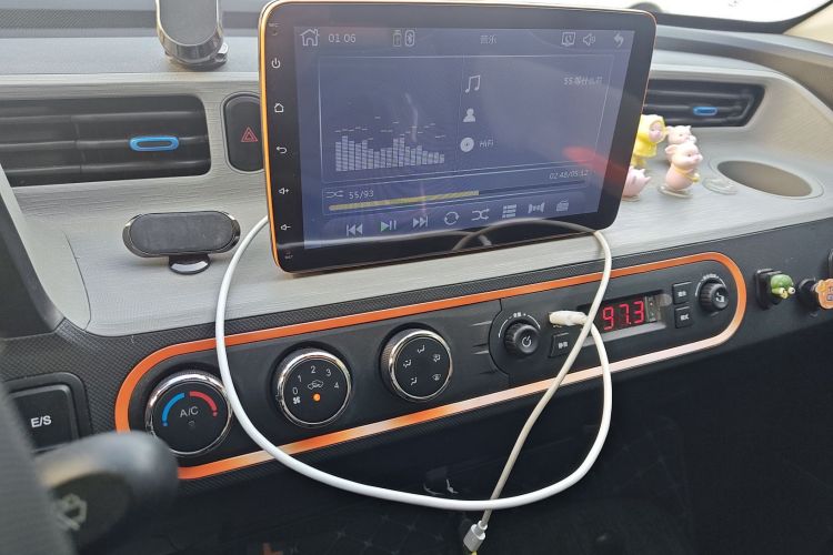 五菱汽车 宏光MINIEV 2020款 自在款 磷酸铁锂中控内饰16