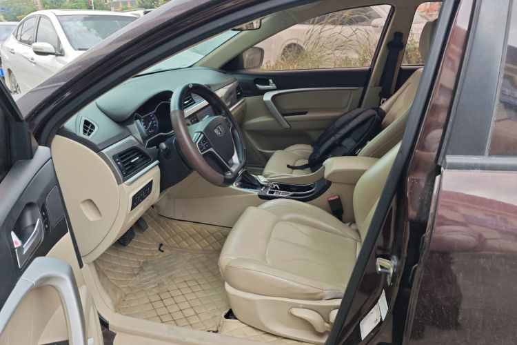 吉利汽车 帝豪 2017款 三厢百万款 1.5L CVT豪华型局部细节19