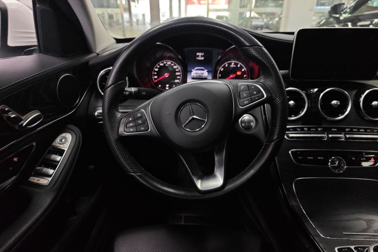 奔驰C级 2017款 C 180 L 运动版中控内饰13