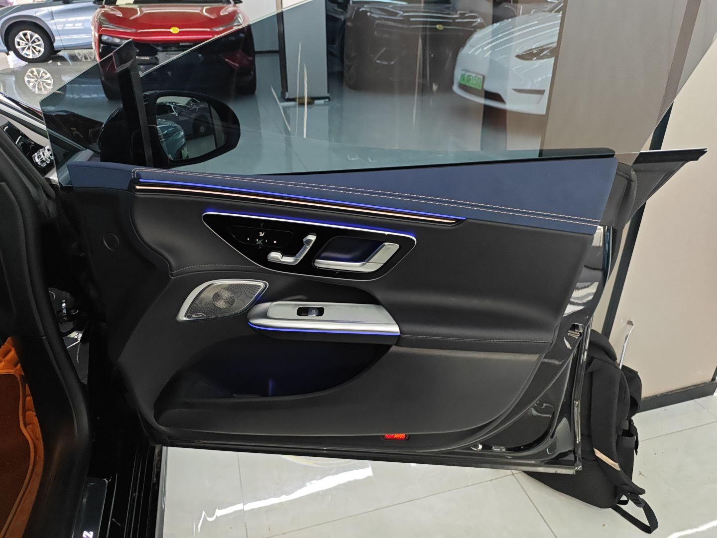 奔驰EQE 2022款 350 先锋版