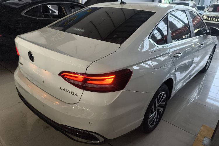 大众 朗逸 2024款 1.5L 自动星空五百万版车身外观7