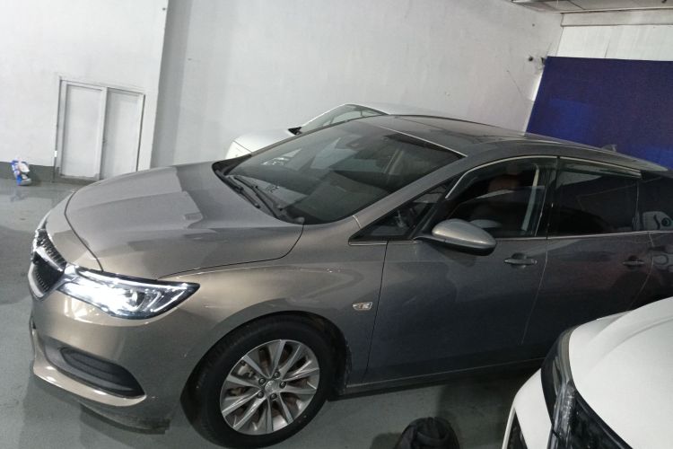 别克GL6 2019款 18T 6座互联豪华型 国VI车身外观6003