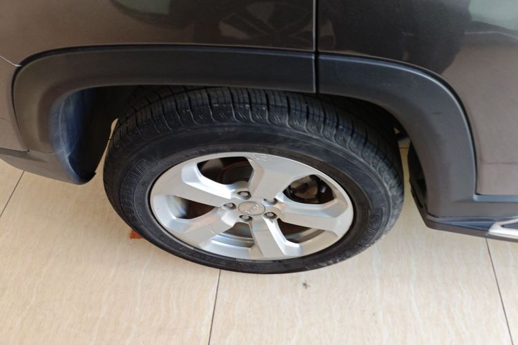 Jeep 指南者 2017款 200T 自动家享版车身外观6008