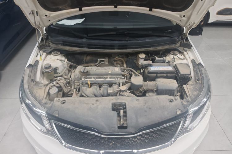 起亚K2 2015款 三厢 1.4L MT GLS机舱底盘24