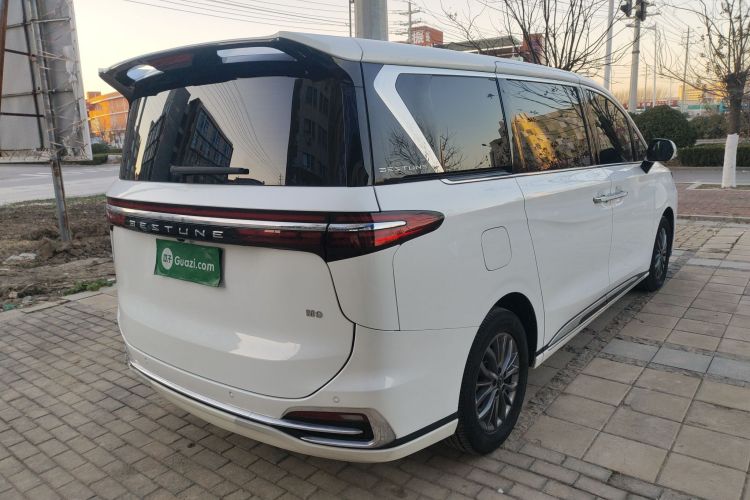 奔腾M9 2023款 2.0T 尊享型车身外观7