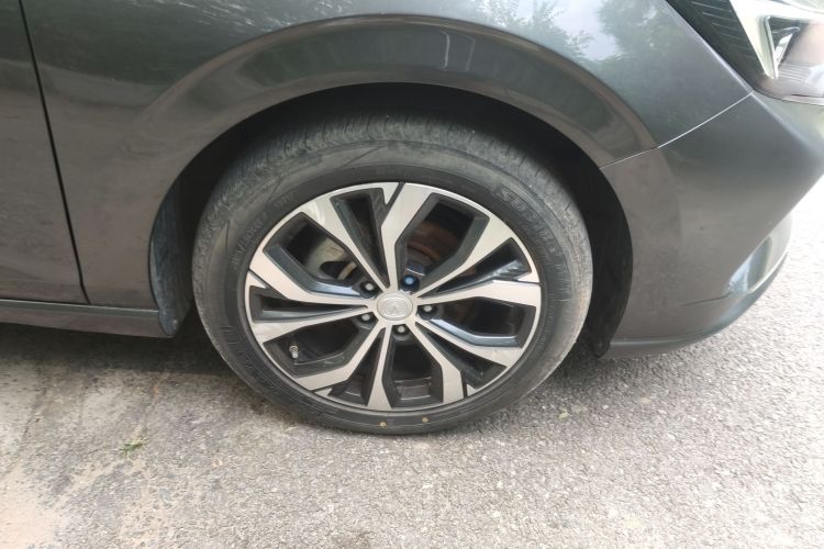 长安 逸动 2021款 PLUS 蓝鲸NE 1.4T GDI DCT旗舰型车身外观6007