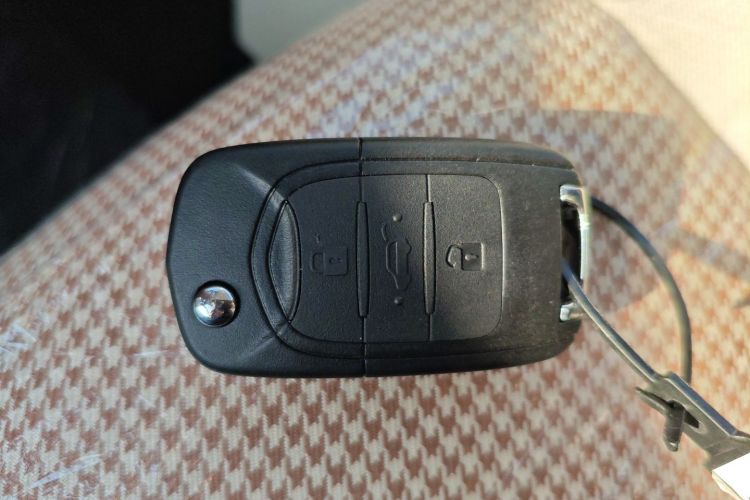 五菱汽车 宏光MINIEV 2024款 第三代 215km 青春版中控内饰7001