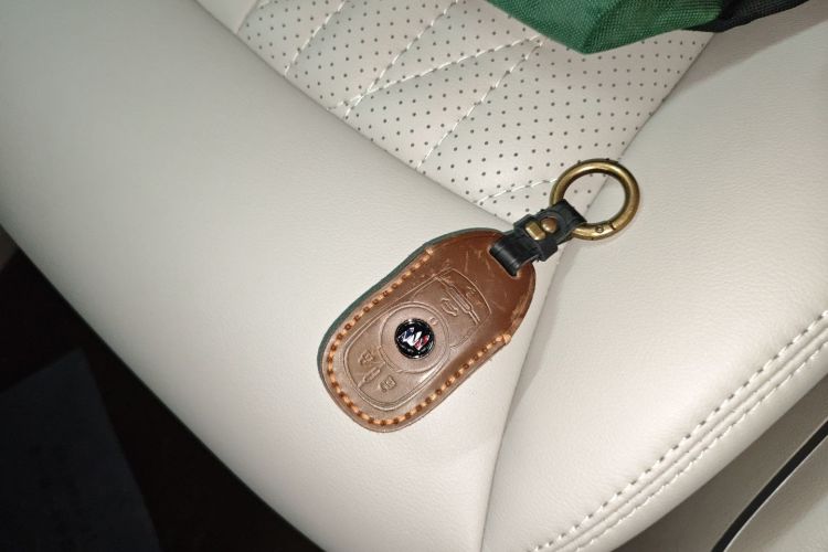 别克GL8 2023款 陆上公务舱 智享型中控内饰11