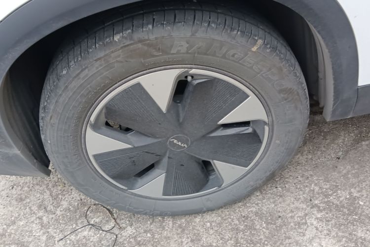 东风风神 风神L7新能源 2024款 205 臻享版车身外观6008