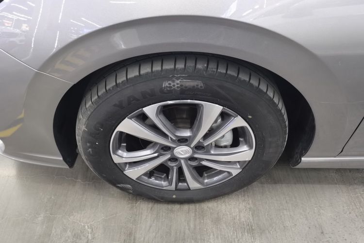 长安 逸动 2023款 畅享版 PLUS 蓝鲸NE 1.4T GDI DCT尊贵版车身外观6007