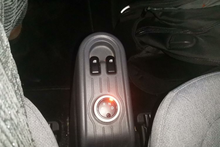 五菱汽车 宏光MINIEV 2022款 马卡龙臻享款 磷酸铁锂中控内饰18